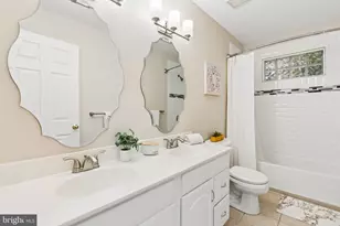 110 Lake View Dr, Annapolis, MD 21403 - Photo 16