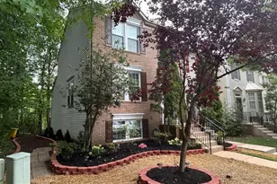 8616 Accokeek St, Laurel, MD 20724 - Photo 2
