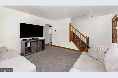 205 7th Avenue, Baltimore, MD 21225 - Photo 8