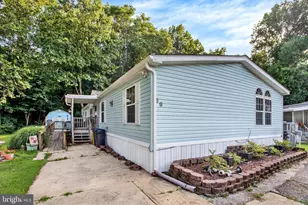 86 Edwards Ln, Lothian, MD 20711 - Photo 2