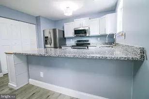8204 Meadow Wick Ct, Pasadena, MD 21122 - Photo 2