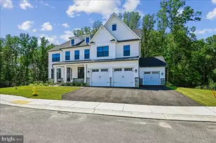 2638 Broadhorn Dr, Odenton, MD 21113 - Photo 2