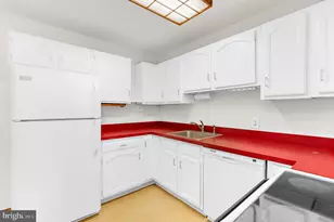130 Circle Rd, Pasadena, MD 21122 - Photo 18