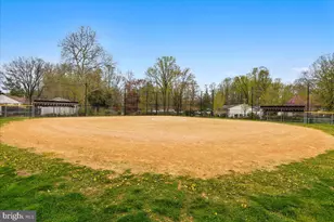 608 Talon Ct, Arnold, MD 21012 - Photo 34