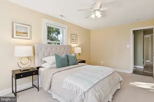 7654 Bay St, Pasadena, MD 21122 - Photo 32