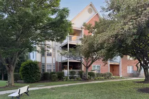 619 Admiral Dr, Annapolis, MD 21401 - Photo 1