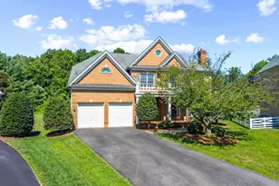 716 Pearson Point Pl, Annapolis, MD 21401 - Photo 1