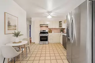 306 Regency Cir, Linthicum Heights, MD 21090 - Photo 16