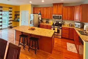 7673 Timbercross Ln, Glen Burnie, MD 21060 - Photo 4