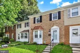 1853 Foxdale Ct, Crofton, MD 21114 - Photo 2