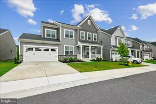 2726 Sand Lens Dr, Odenton, MD 21113 - Photo 2