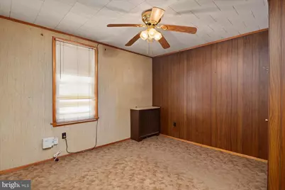 212 Charles Street, Brooklyn, MD 21225 - Photo 12