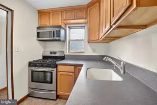 5216 Patrick Henry, Brooklyn, MD 21225 - Photo 6
