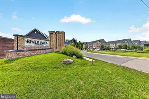 1350 Hawk Hollow Dr, Crofton, MD 21114 - Photo 1