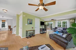 233 Circle Rd, Pasadena, MD 21122 - Photo 18