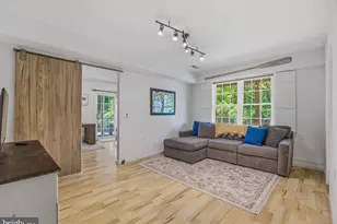 233 Circle Rd, Pasadena, MD 21122 - Photo 38