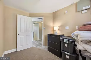 240 S Carolina Ave, Pasadena, MD 21122 - Photo 24