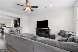 8109 Falcon Crest Dr, Glen Burnie, MD 21061 - Photo 14