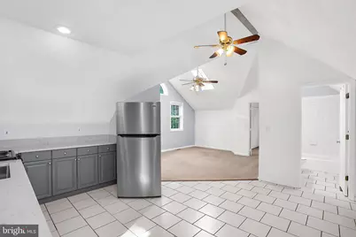 587 A Street #R, Pasadena, MD 21122 - Photo 2