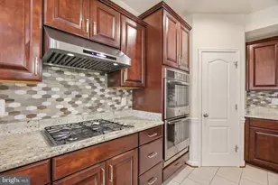 7976 Meridian Dr, Pasadena, MD 21122 - Photo 6