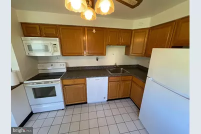 624 Gayle Drive, Linthicum Heights, MD 21090 - Photo 8