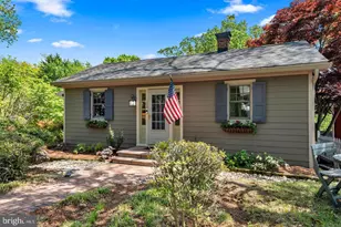 155 Ridgeway Cir, Arnold, MD 21012 - Photo 2