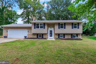7660 Turnbrook Dr, Glen Burnie, MD 21060 - Photo 2