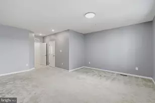 8021 Orchard Grove Rd, Odenton, MD 21113 - Photo 18