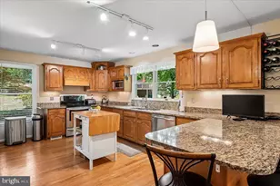 1070 Foxcroft Run, Annapolis, MD 21401 - Photo 16