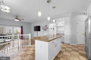 2002 Bunker Hill Ct, Odenton, MD 21113 - Photo 14