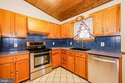 7882 Brighton Court, Pasadena, MD 21122 - Photo 8