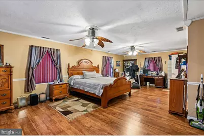 807 205th Street, Pasadena, MD 21122 - Photo 32