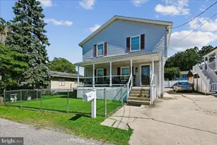 807 205th St, Pasadena, MD 21122 - Photo 10
