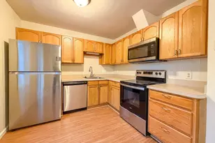 2407 Vineyard Ln, Crofton, MD 21114 - Photo 2