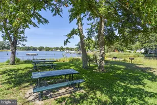 1623 Shore Dr, Edgewater, MD 21037 - Photo 32
