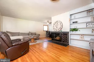 402 Joyce Dr, Glen Burnie, MD 21061 - Photo 2