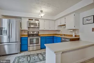 8061 Croydon Way, Pasadena, MD 21122 - Photo 12