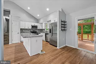 8202 Waterford Rd, Pasadena, MD 21122 - Photo 8