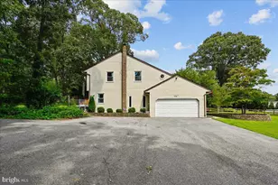 8202 Waterford Rd, Pasadena, MD 21122 - Photo 2