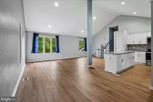 8202 Waterford Rd, Pasadena, MD 21122 - Photo 12