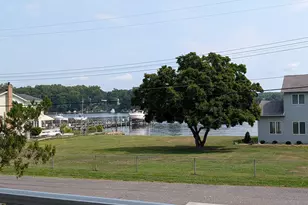 208 Edgewater Dr, Edgewater, MD 21037 - Photo 2