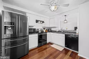 1430 Point O Woods Ct, Arnold, MD 21012 - Photo 8