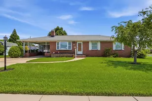 105 Juniper Cir, Linthicum Heights, MD 21090 - Photo 1