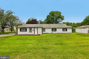 1110 Bradley Rd, Pasadena, MD 21122 - Photo 2