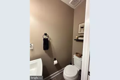 160 Woodgate Circle, Pasadena, MD 21122 - Photo 10