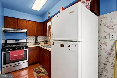 109 W Hilltop Road, Baltimore, MD 21225 - Photo 14