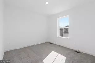 5728 Howard Dr, Glen Burnie, MD 21061 - Photo 36