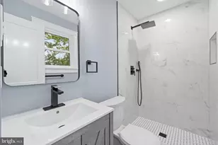 7940 Oakwood Rd, Glen Burnie, MD 21061 - Photo 20