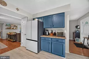 911 12th St, Pasadena, MD 21122 - Photo 6