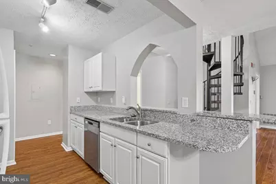 2000 Phillips Terrace #9, Annapolis, MD 21401 - Photo 12